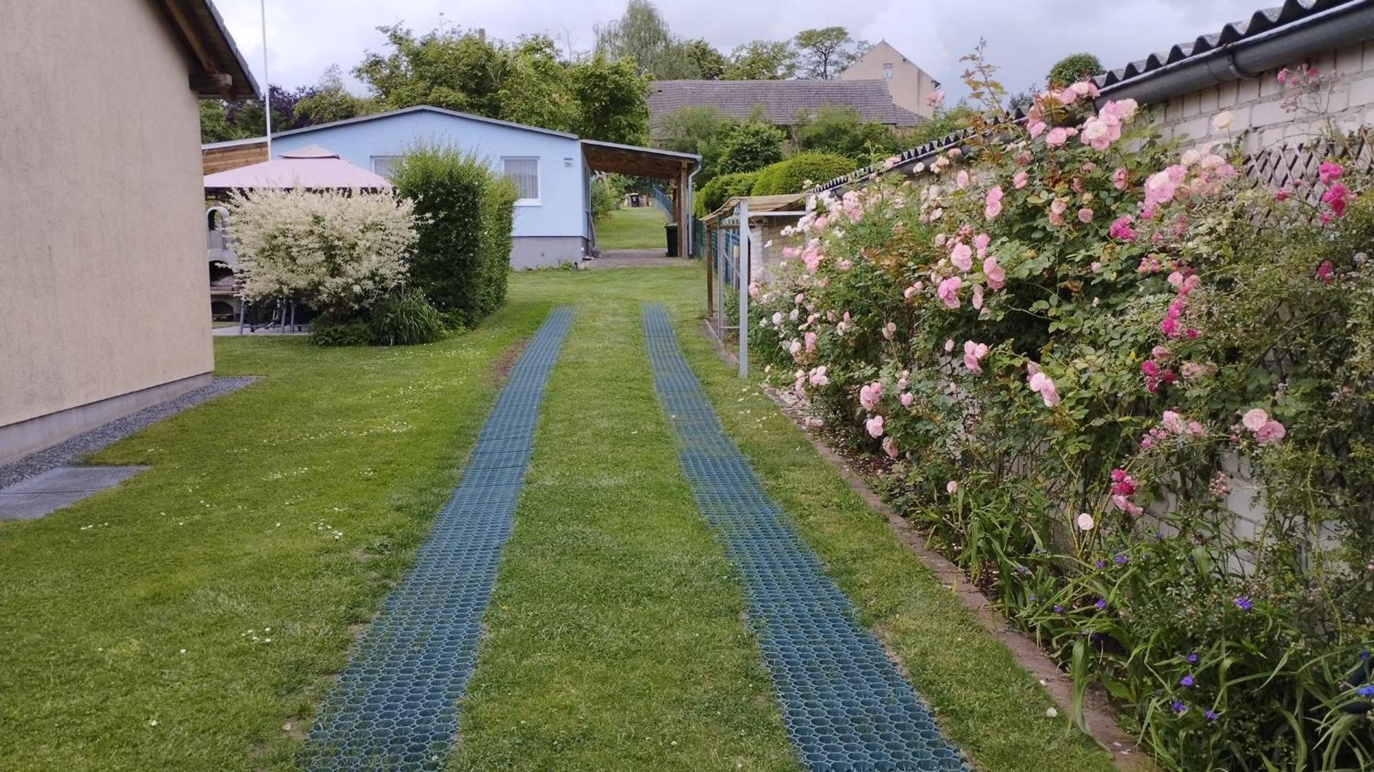 Holiday home Gaestehaus Mit 3 Separaten Schlafbereichen, Terrasse Und Carport